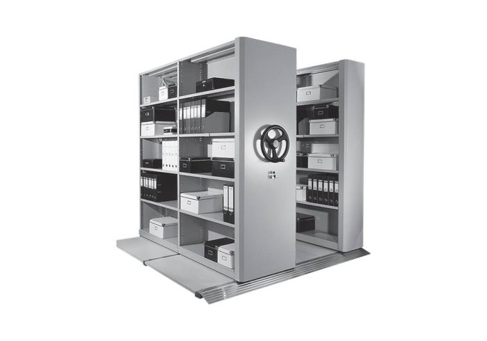 Как выбрать металлический стеллаж