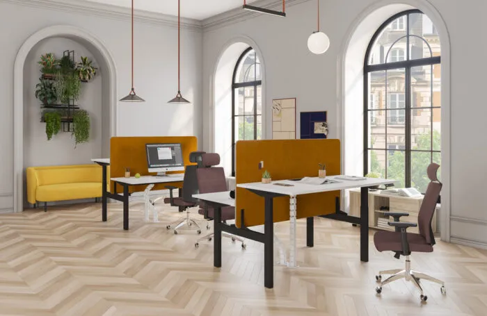 Elevo – регулируемые столы с электрическим подъемным механизмом!